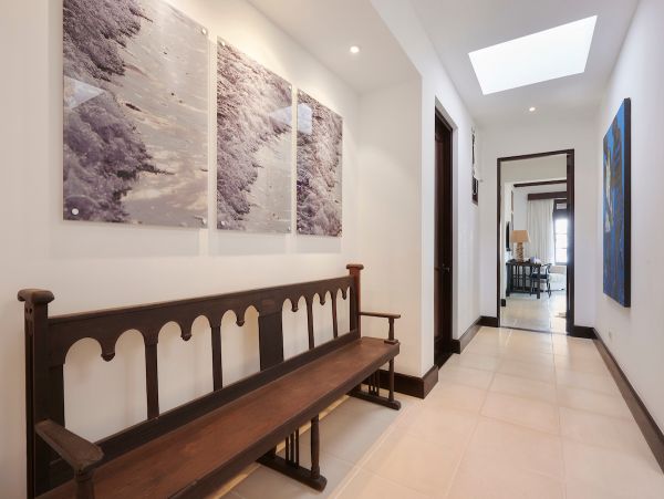 Short Walk to Beach 3 Bedroom Home