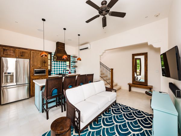Stunning Vacation Villa With Spectacular Views 8 Guests