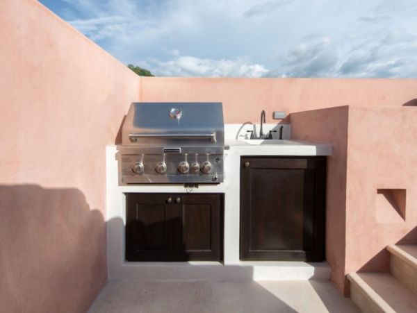 Charming Four Bedroom Vacation Villa Close to Beach