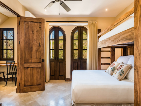 Las Catalinas Luxury Four Bedroom Vacation Villa Sleeps 12