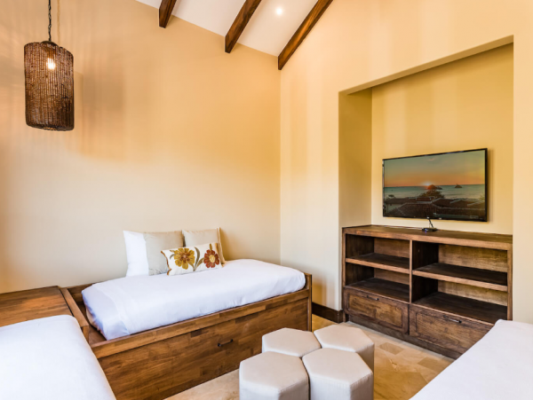 Las Catalinas Luxury Four Bedroom Vacation Villa Sleeps 12