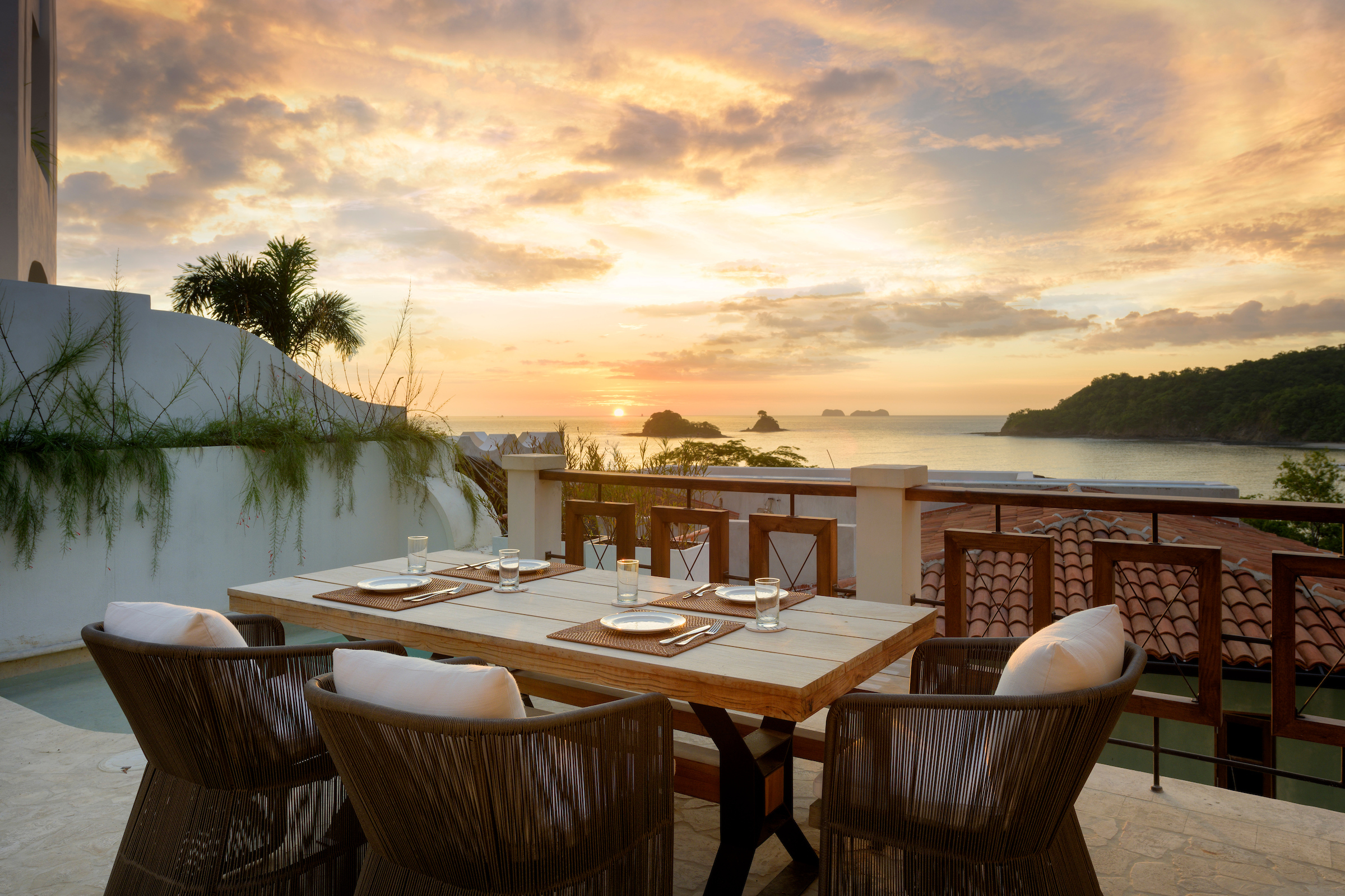 Views of Catalina Island Luxury Accommodation
