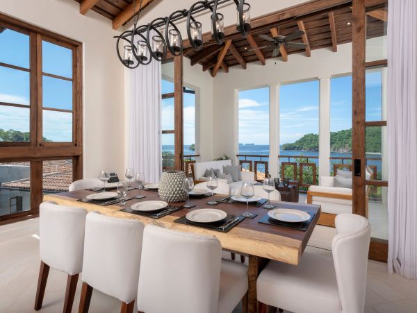 Views of Catalina Island Luxury Accommodation