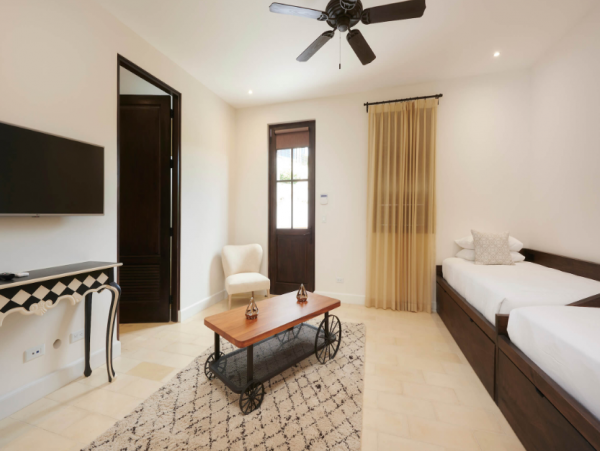 Las Catalinas Gorgeous House with 4 Bedrooms & Great Views