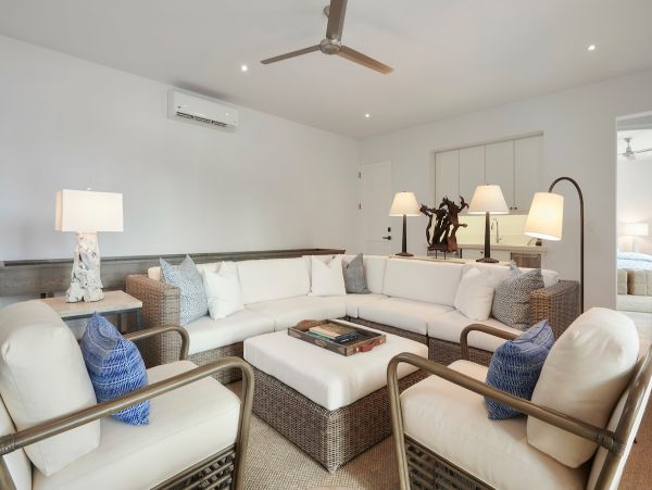 Gorgeous Seven Bedroom Vacation Villa Sleeps 18