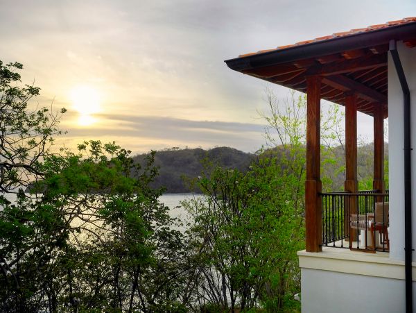 Gorgeous Seven Bedroom Vacation Villa Sleeps 18