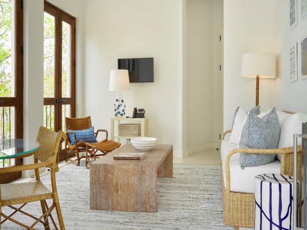 Gorgeous Seven Bedroom Vacation Villa Sleeps 18