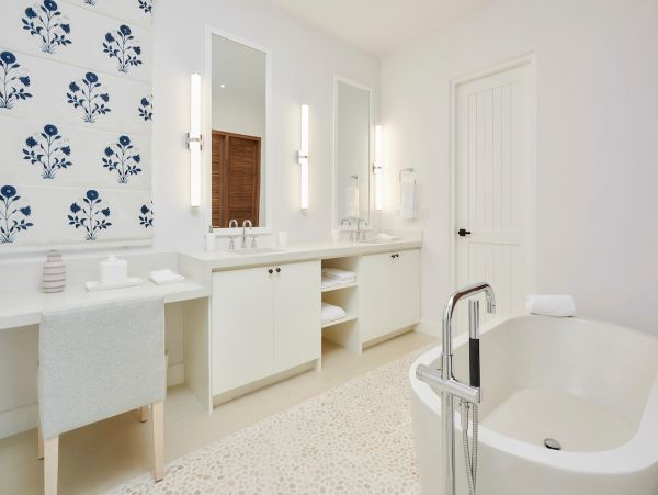 Gorgeous Seven Bedroom Vacation Villa Sleeps 18