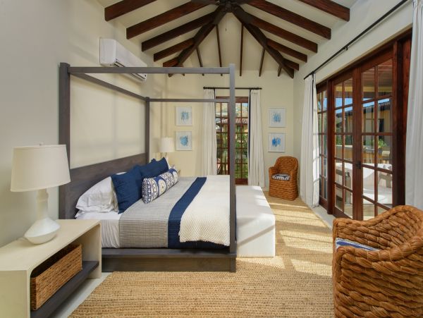 Luxury 7 Bedroom Home with Private Pool & Terraces