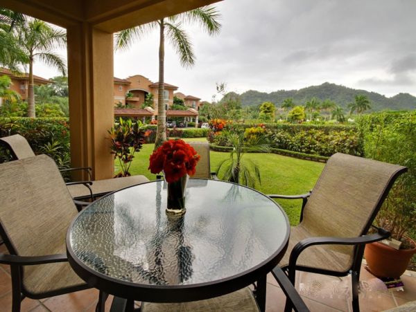 Golf View Jaco Vacation Condo Short Walk to Beach