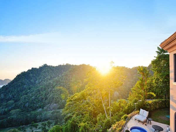 Bays and Ocean View Luxury 5 Bedroom Vacation Home in Jaco