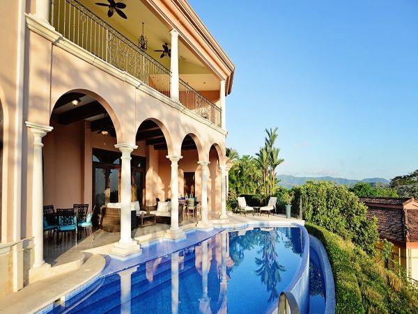 Bays and Ocean View Luxury 5 Bedroom Vacation Home in Jaco