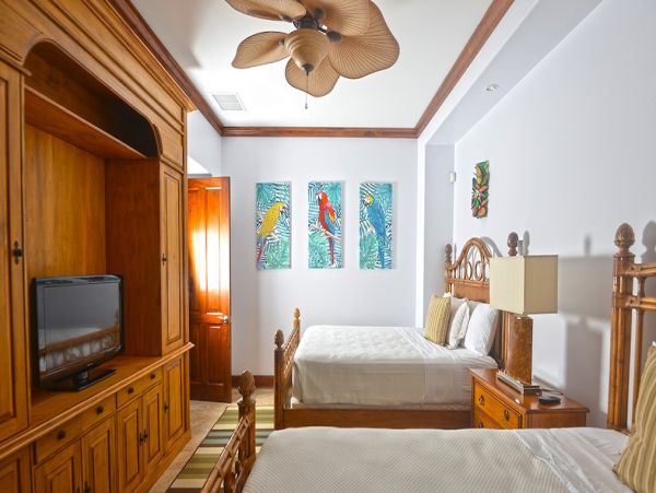 Four Bedroom Vacation Home with Amazing Views in Costa Rica