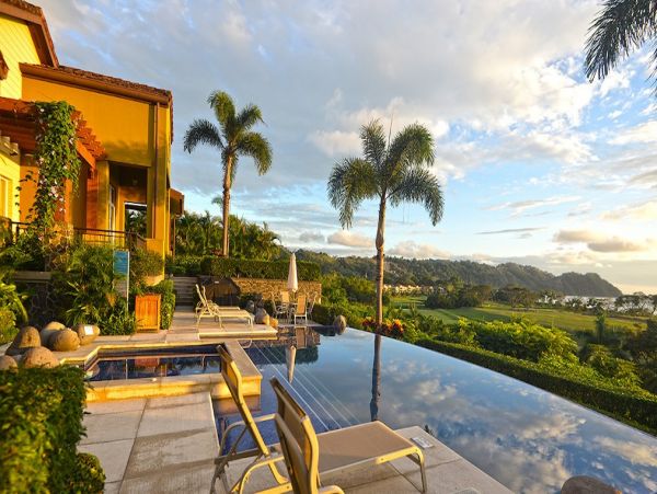 Four Bedroom Vacation Home with Amazing Views in Costa Rica