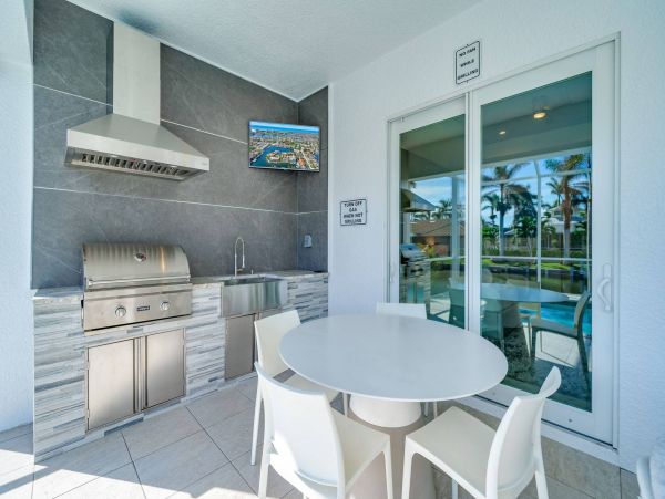 Gorgeous Marco Island Home with Private Pool & Hot Tub