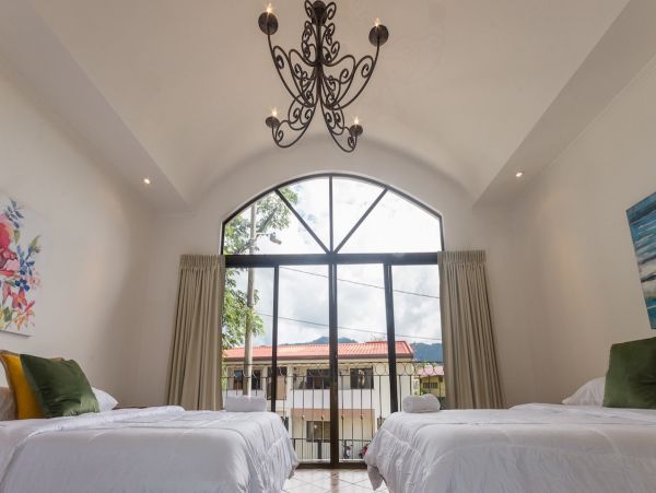Four Bedroom Vacation Villa in Jaco Close to Beach