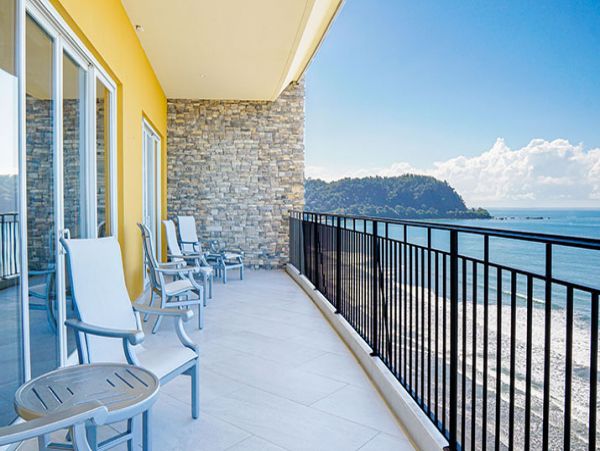 Beachfront Luxury 2 Bedroom Condo in Jaco