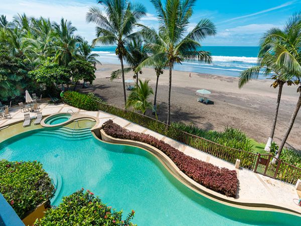 Upscale Coastal Luxury Condo in Jaco