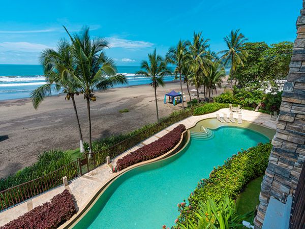 Upscale Coastal Luxury Condo in Jaco