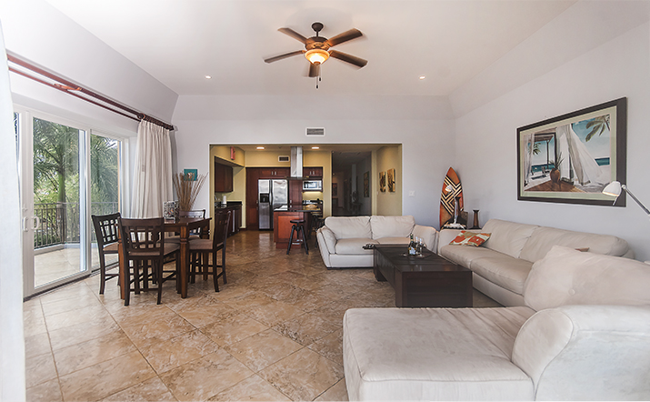 Lovely Oceanfront Vacation Condo