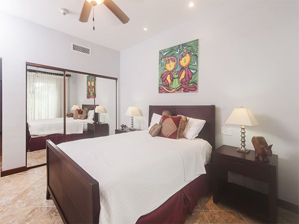Lovely Oceanfront Vacation Condo