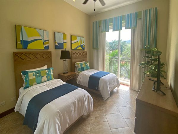 Oceanfront Luxury Views Pool Amenities