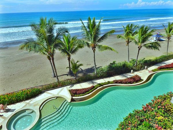 Oceanfront Luxury Views Pool Amenities