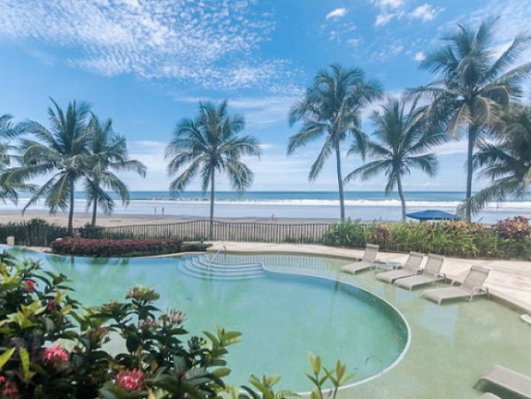 Oceanfront Luxury Views Pool Amenities