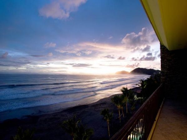 Spectacular Coastal Views Three King Beds
