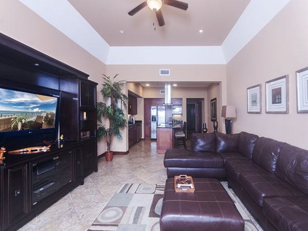 Luxury Oceanfront Three bedroom Condo