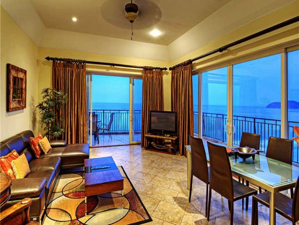 Luxury Interior World Class Views