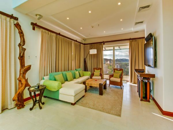 Stunning Six Bedroom Luxury Beach Condo with Ocean Views