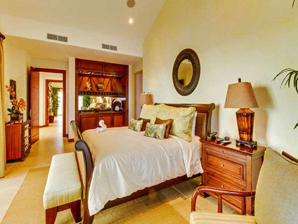 Stunning Six Bedroom Luxury Beach Condo with Ocean Views