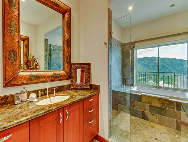 Stunning Six Bedroom Luxury Beach Condo with Ocean Views