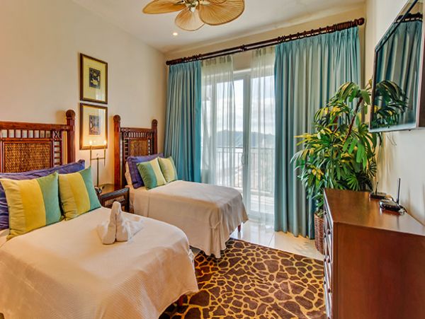 Stunning Six Bedroom Luxury Beach Condo with Ocean Views