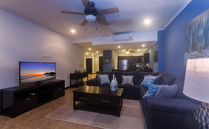 Charming Condo with Ocean View Sleeps 5