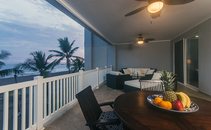 Charming Condo with Ocean View Sleeps 5