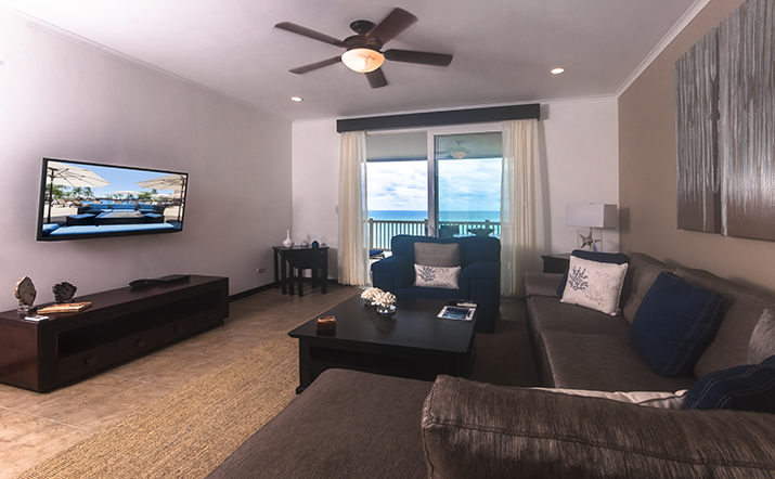 Luxury Three Bedroom King, Queen, Queen Beds