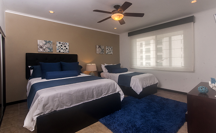 Luxury Three Bedroom King, Queen, Queen Beds