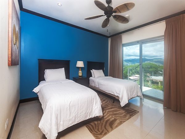Jaco Luxury Oceanfront Upscale Decor