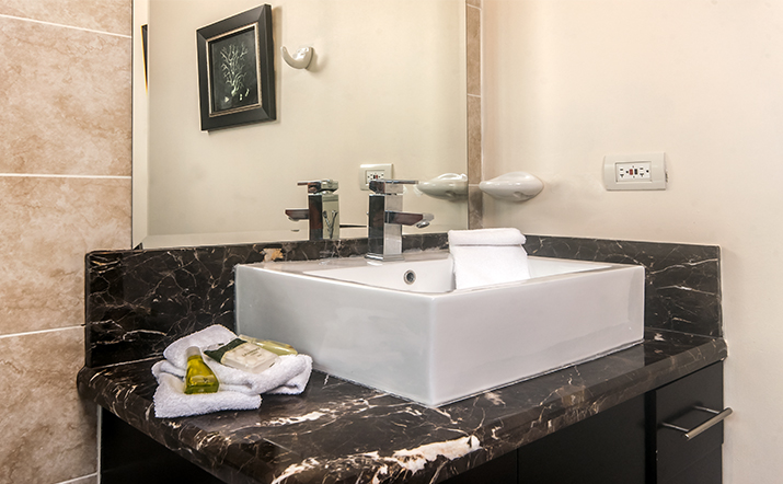 Jaco Luxury Oceanfront Upscale Decor