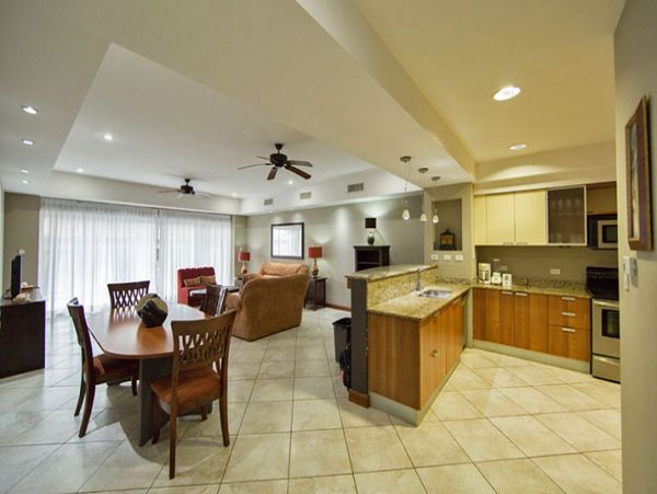 Luxury Three Bedroom Beach Condo for Rent