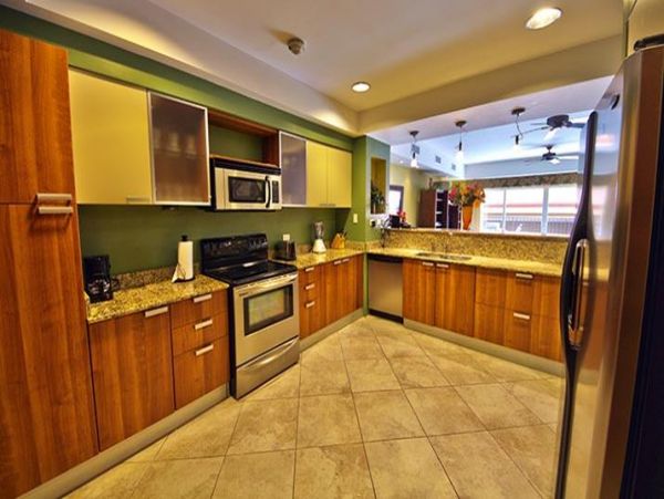 Oceanfront Vacation Condo 3 Private Balconies