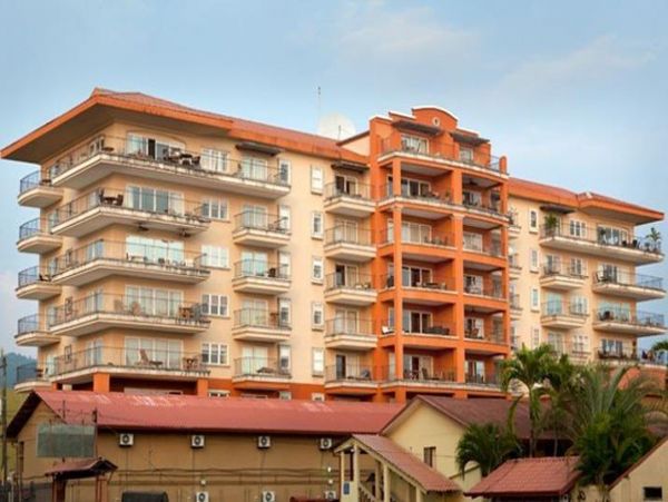 Beautiful Vacation Condo with Communal Pool & Hot Tub