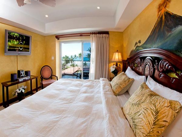 Beautiful Vacation Condo with Communal Pool & Hot Tub