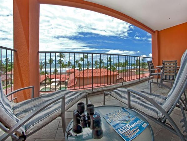 Beautiful Vacation Condo with Communal Pool & Hot Tub