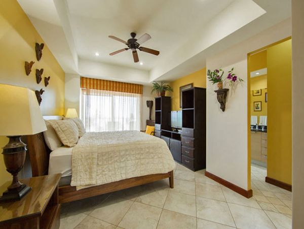 Beautiful Vacation Condo with Communal Pool & Hot Tub