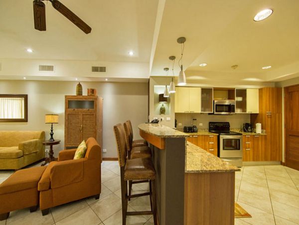 Beautiful Vacation Condo with Communal Pool & Hot Tub