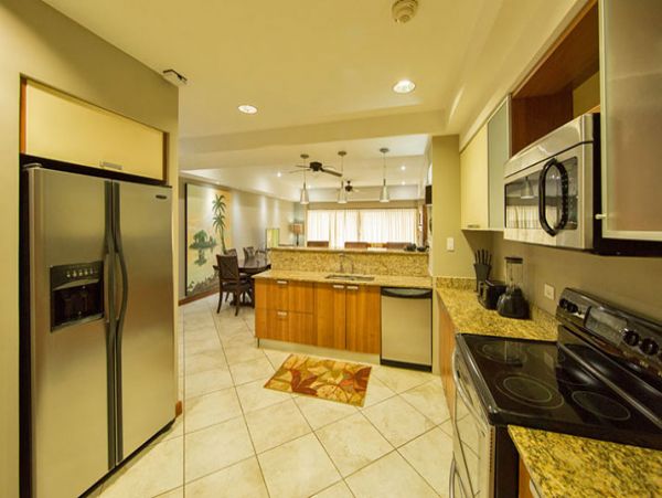 Beautiful Vacation Condo with Communal Pool & Hot Tub