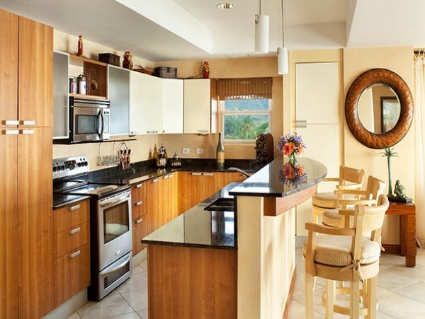 Beautiful Vacation Condo Pool & Hot Tub
